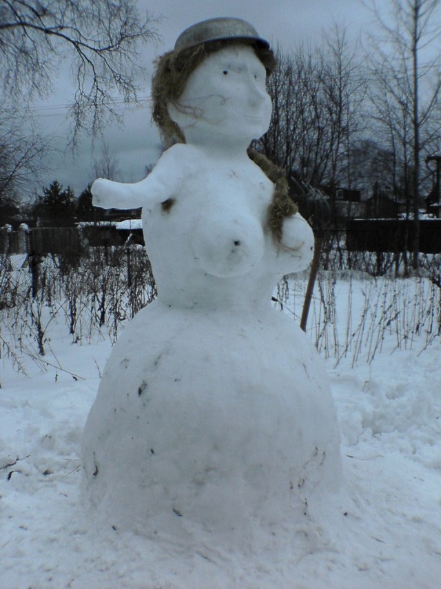 Снеговики - модели 2010-11 года ))
