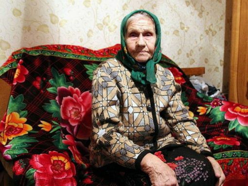 Крушение «Невского экспресса»: как живет бабушка Лена, спасавшая жертв катастрофы