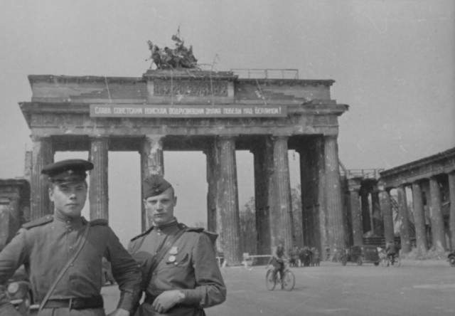 Германия 1945: сенсационно восстановленные киносъемки Джорджа Стивенса