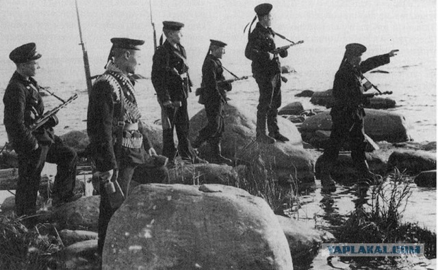 Пулемет-призрак.  Для чего в 1941 году объединили пулемет Максима и патефон