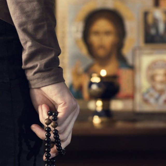В мрачных лабиринтах души. Читаем стихотворения