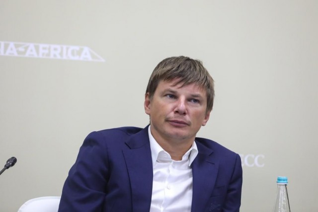 Андрей Аршавин вновь судится с бывшими женами за уменьшение алиментов. У Экс-футболиста сборной России "всего" шесть детей