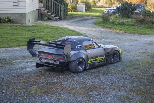 Mazda miata в стиле cyberpunk