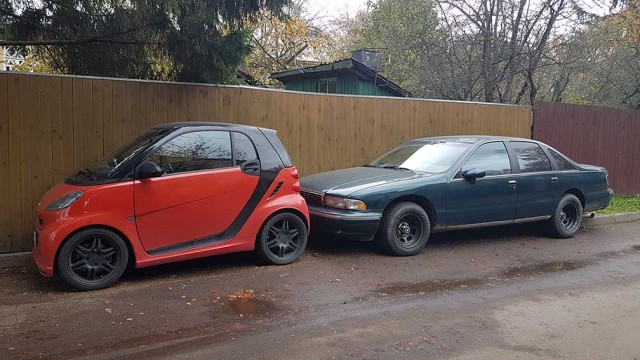 Необычная реклама 4х местного смарта