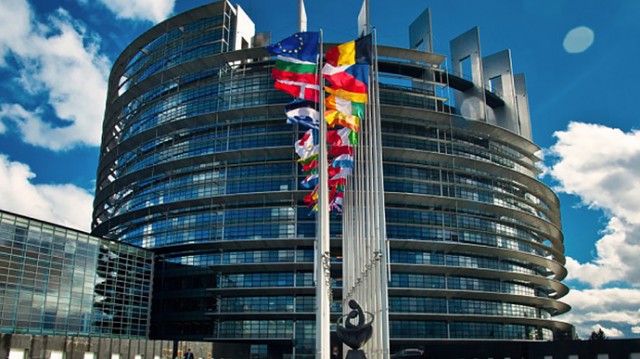 Европарламент призвал выслать российских дипломатов и остановить «Северный поток-2»