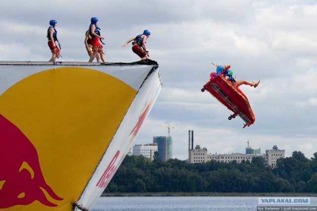 Горячий репортаж с Red Bull Flugtag`a