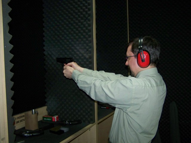 Стрельба из боевого оружия