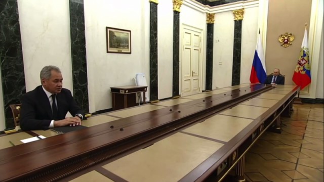 Зеленский рассказал когда видел жену