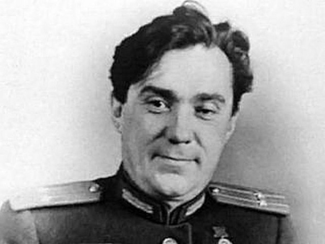 “Я вспомнил дымы Освенцима”. Борис Полевой одним из первых увидел освобожденный концлагерь