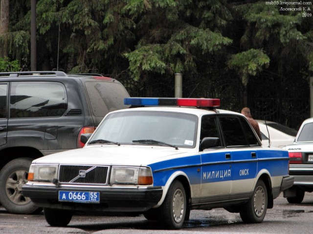Принять вправо и остановиться: милицейские автомобили в СССР