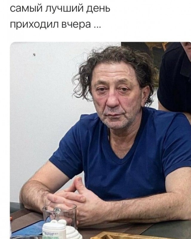 "Он играл в нарды. Пришёл Лепс. Потребовал, чтобы его пустили играть. Сказал, что ставит 10 тысяч долларов. Достал пачку пятитысячных рублёвых купюр"