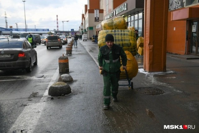 Не хватает мигрантов и миллениалов. Эксперты — о кадровом дефиците в России