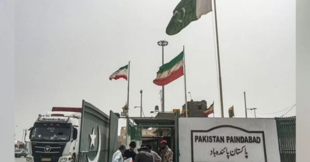 Пакистан объявляет о немедленной эвакуации семей дипломатов и всего второстепенного персонала