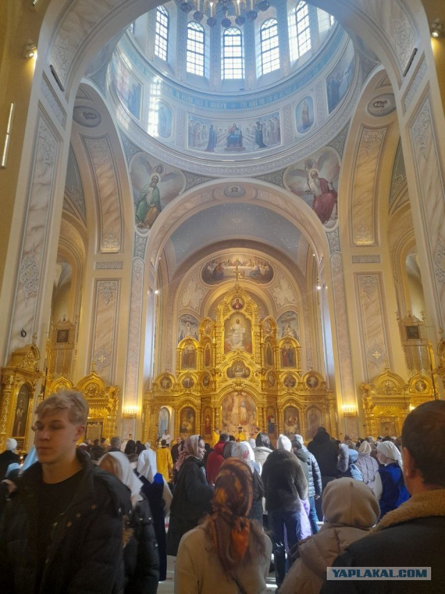 Не дать растаять Снегурчке. Нужна помощь всесильного Япа.