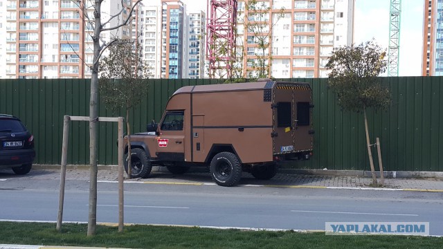 Land Rover Defender 110: вся суть в нескольких строчках