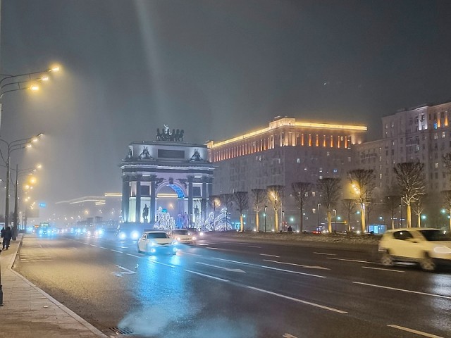 Большой рассказ о новогодней Москве