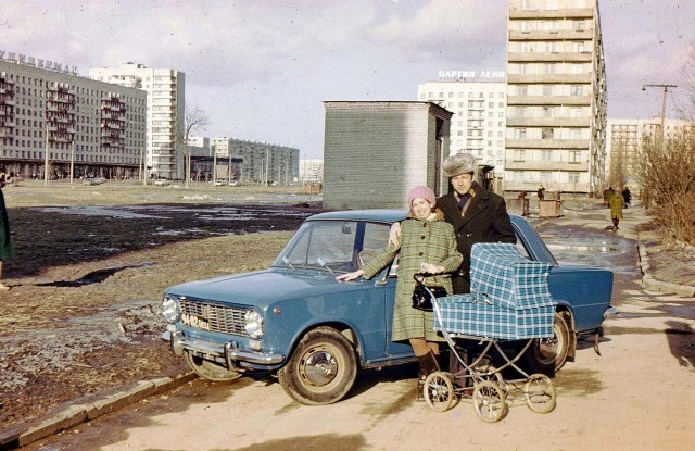 Фотохроника "загнивающего совка". Часть 11. Советские автомобили