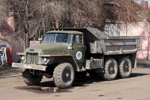 Урал 375