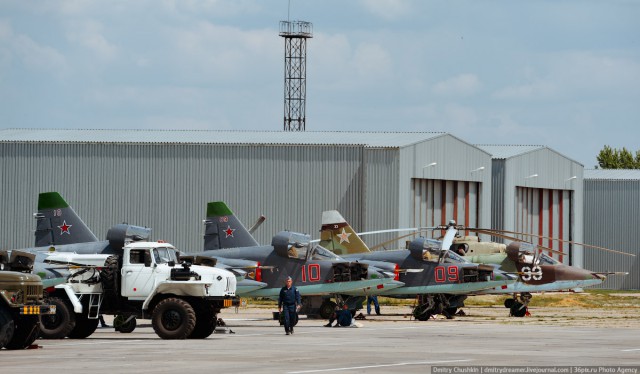 Липецкая авиабаза. Су-25 и Су-24