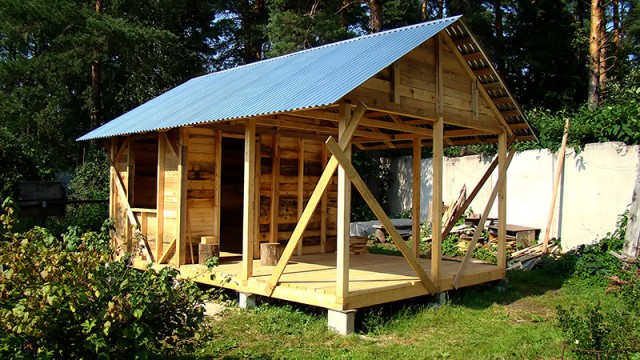 Бюджетная дача своими руками