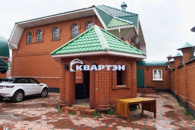 Так жить нельзя: новый Версаль в сибирской глуши