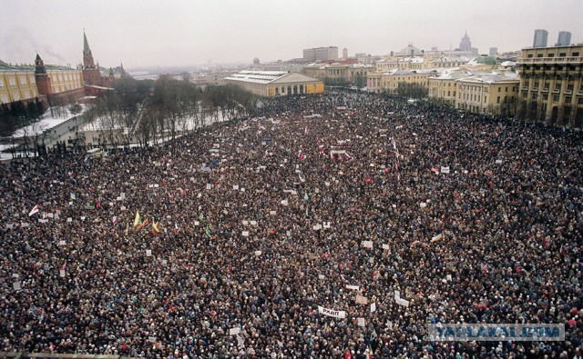 Два взгляда на Ельцина и Путина