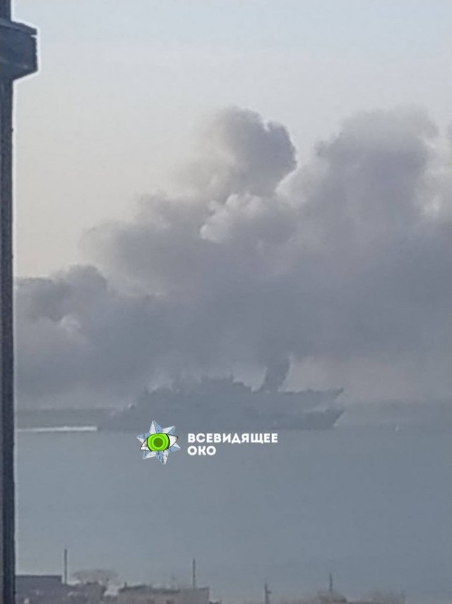 Взрывы в порту Бердянска