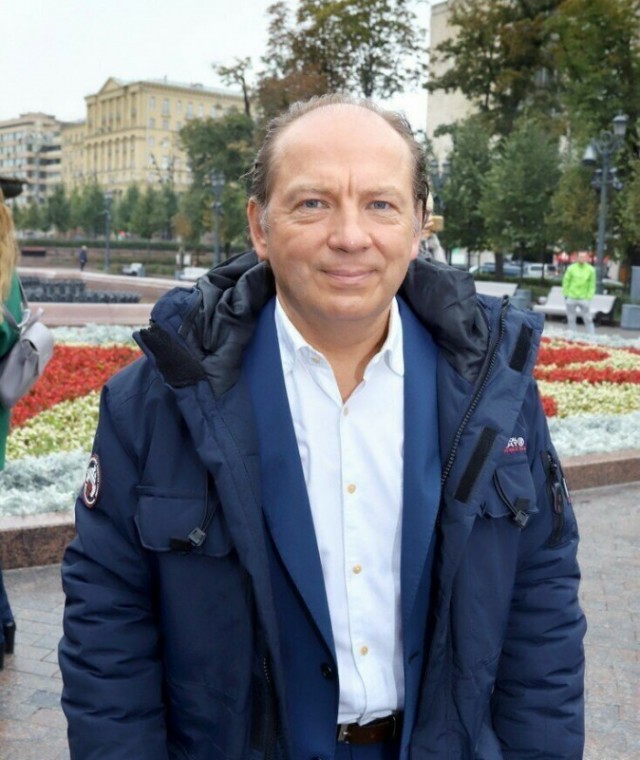 Как живет Андрей Федорцов, бурные романы актера и кто сумел превратить его в примерного семьянина