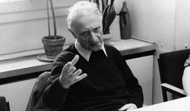 Удивительная история о маленьком еврейском мальчике, который 3 года прятался от нацистов в Бухенвальде.