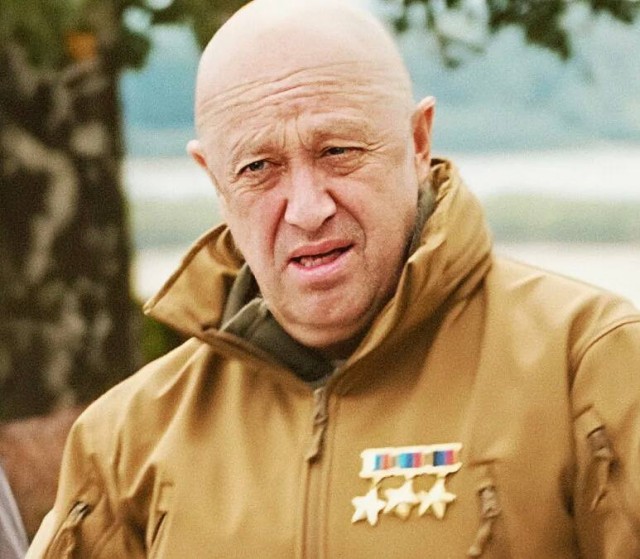 Захар Прилепин намекнул, что Евгений Пригожин жив