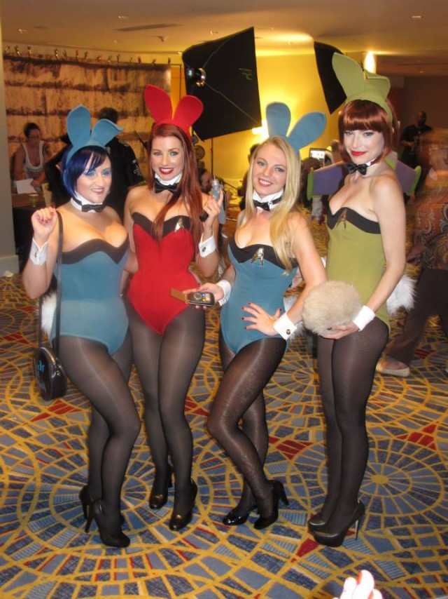 Hefner's bunnies - зайки Хефнера