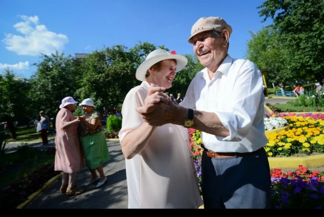 - "Продолжительность жизни москвичей приблизилась к 80 годам, что вообще никогда в истории и близко не было."