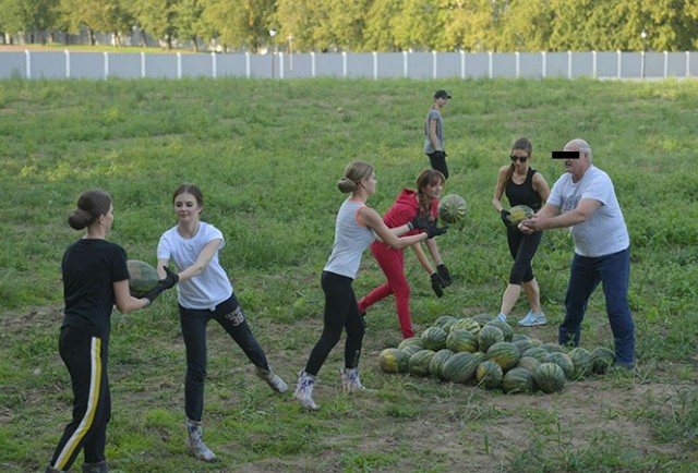 Вася Зуборь разводится со своей женой Алесей Кононовой