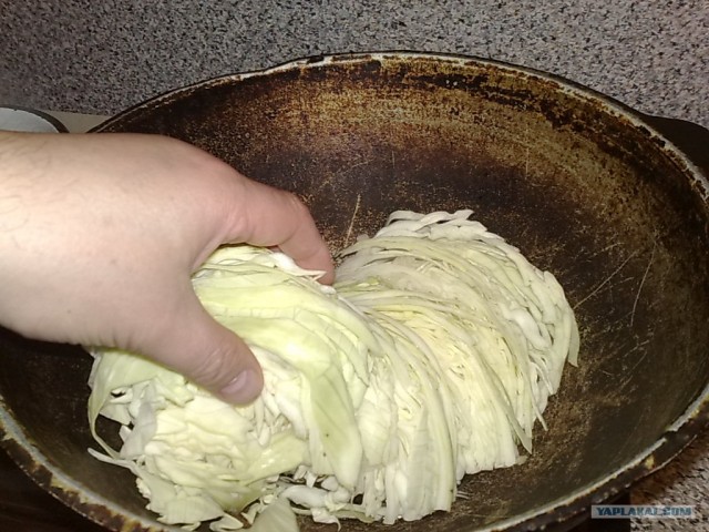 Фаршированный кальмар по Дженибековски.