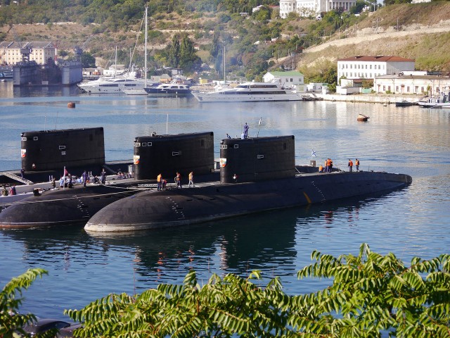 Подборка свежих фото российских подводных лодок в базах