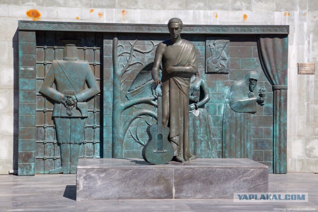 Памятники, которые делают мир добрее