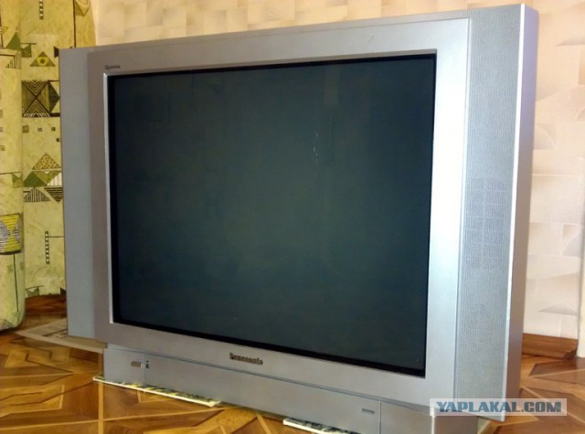 Впредь я лучше выброшу хорошую вещь на свалку, чем продам за 100 рублей