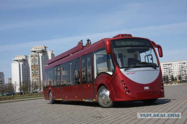 Троллейбус в разных странах