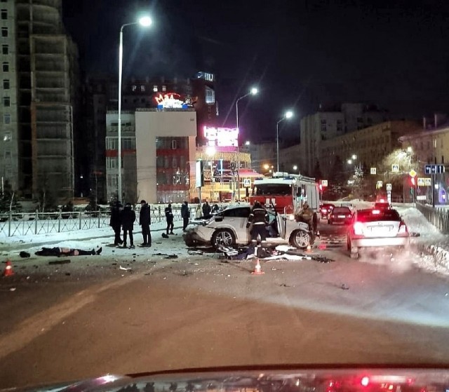 За рулём был тот, кто погиб. В ДТП в центре Омска с пьяным майором полиции появились новые факты