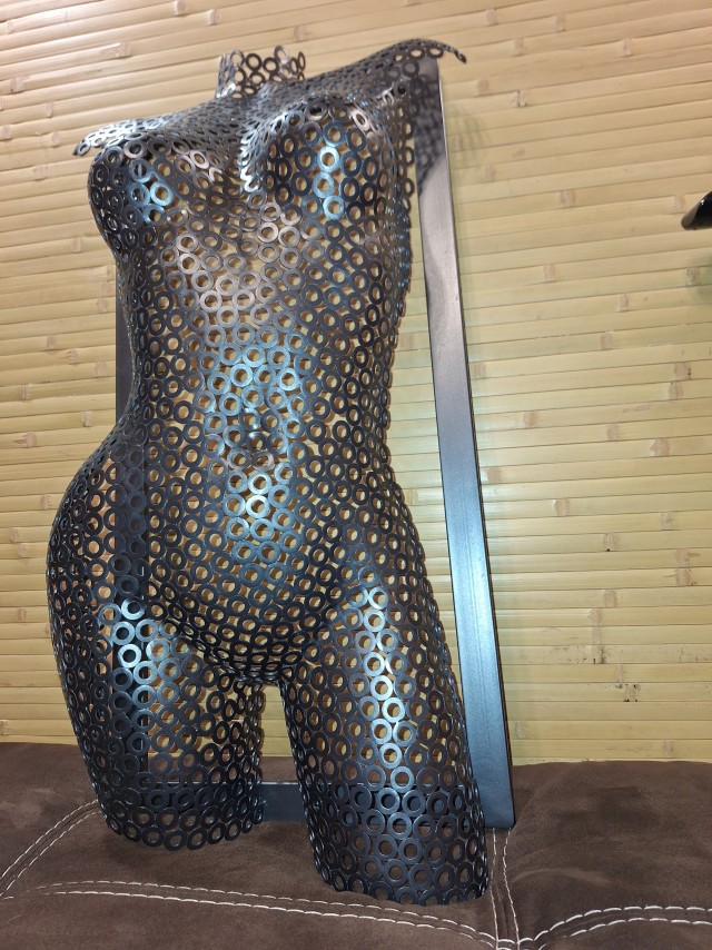 Скульптура из металла