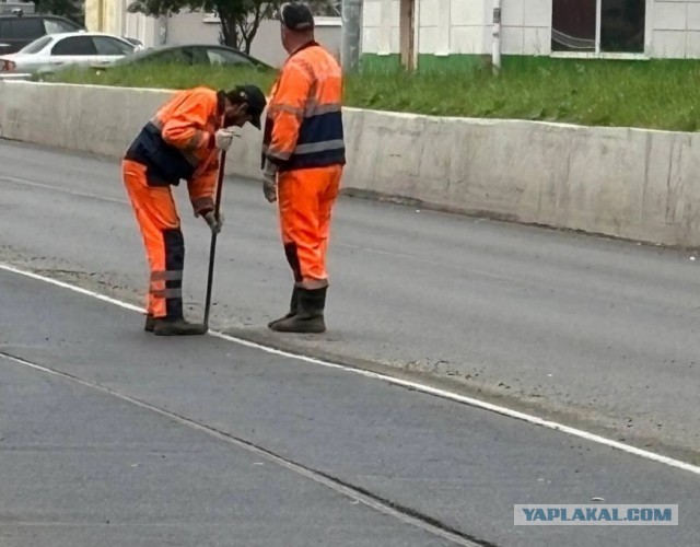 В Екатеринбурге "пустили под откос" трамвай