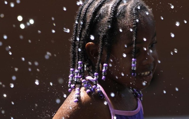 Жара: Если хочешь быть здоров - обливайся!