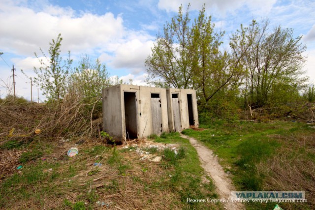 В аварийных домах - аварийная жизнь