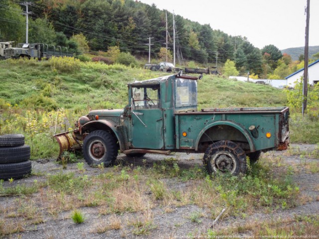 Раритетная военная техника в закромах пенсионера
