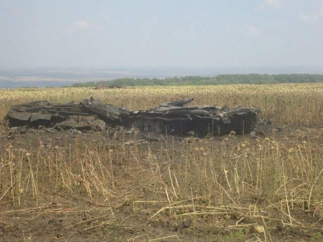 Бронетанковый апокалипсис. Подбитые танки вооружённых сил Новороссии