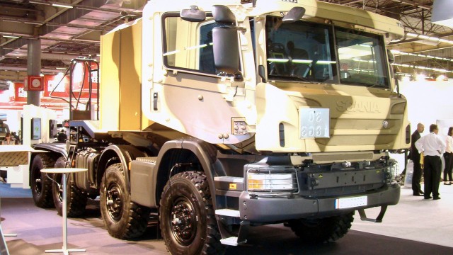 Новинки среди армейских грузовиков 2016 года.