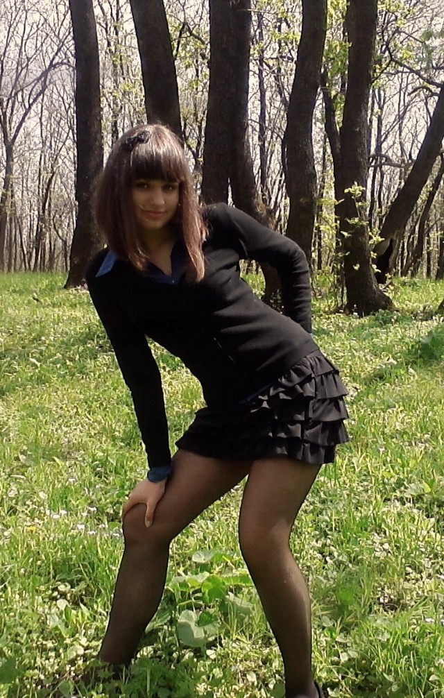 Дуры, хватит выёживаться перед фотиком