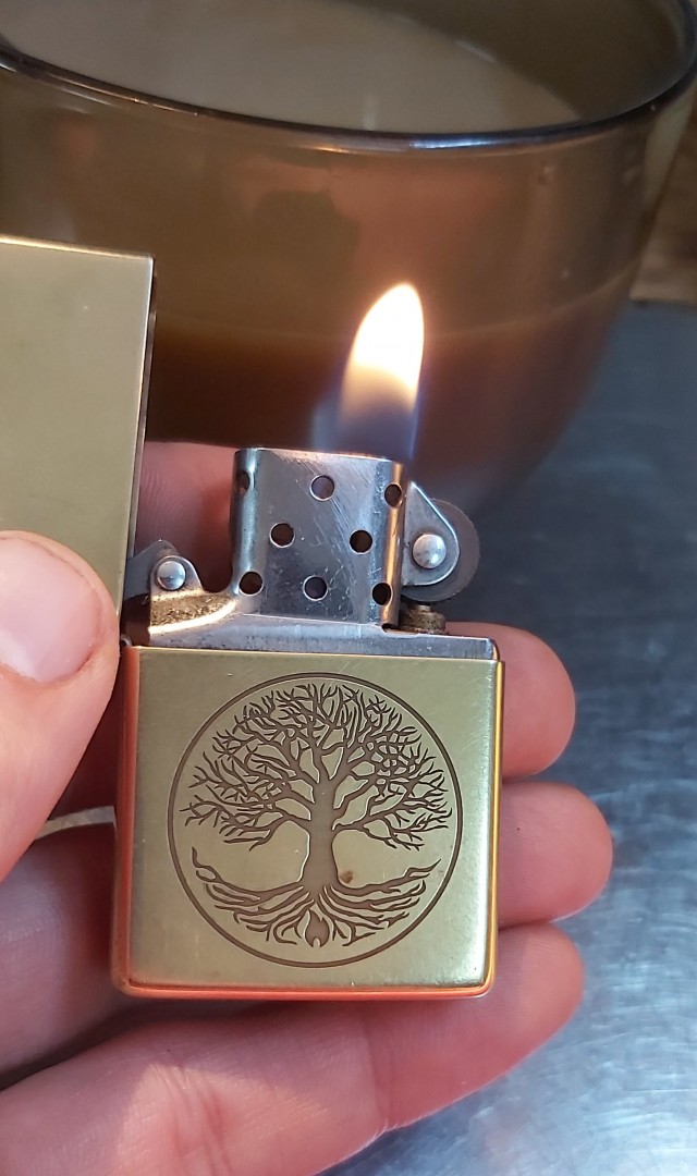 Зажигалка