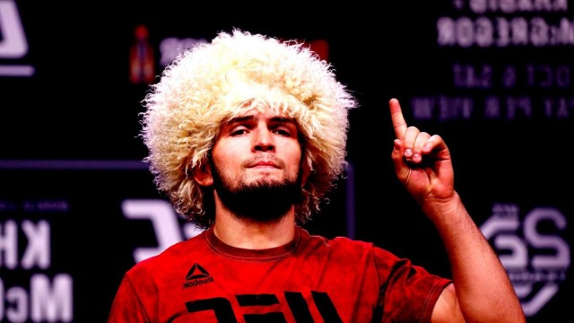 Это Асиф Батар Хабиб исламский учёный и автор книги: "Теория эволюции — ложь".