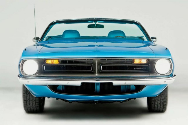 60 лет Plymouth Barracuda